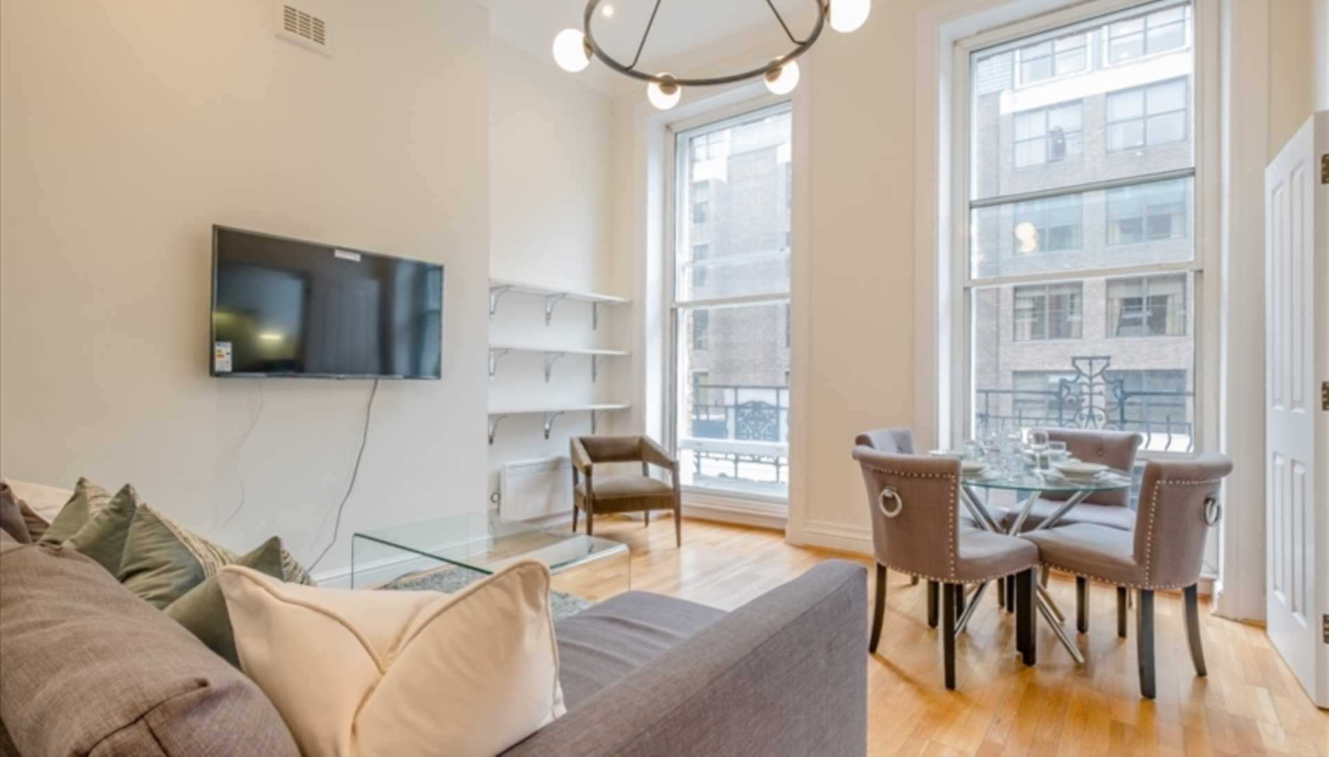 Flat Nottingham Place in City of Westminster