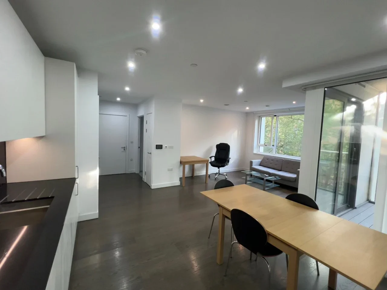 Flat Heygate Street in Greater London
