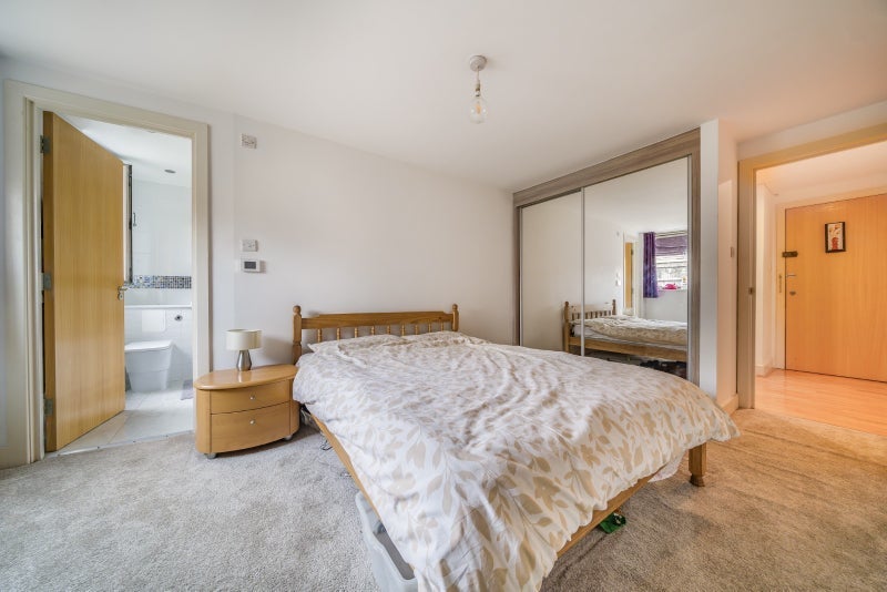 Room Basin Approach in Greater London