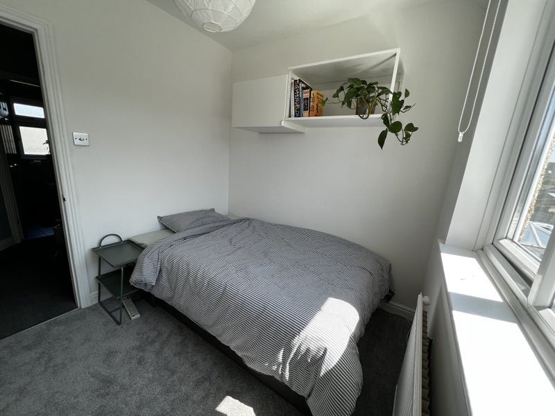 Room Jubilee Road in Bristol
