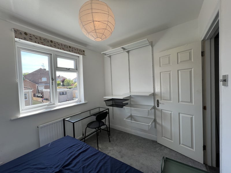 Room Jubilee Road in Bristol