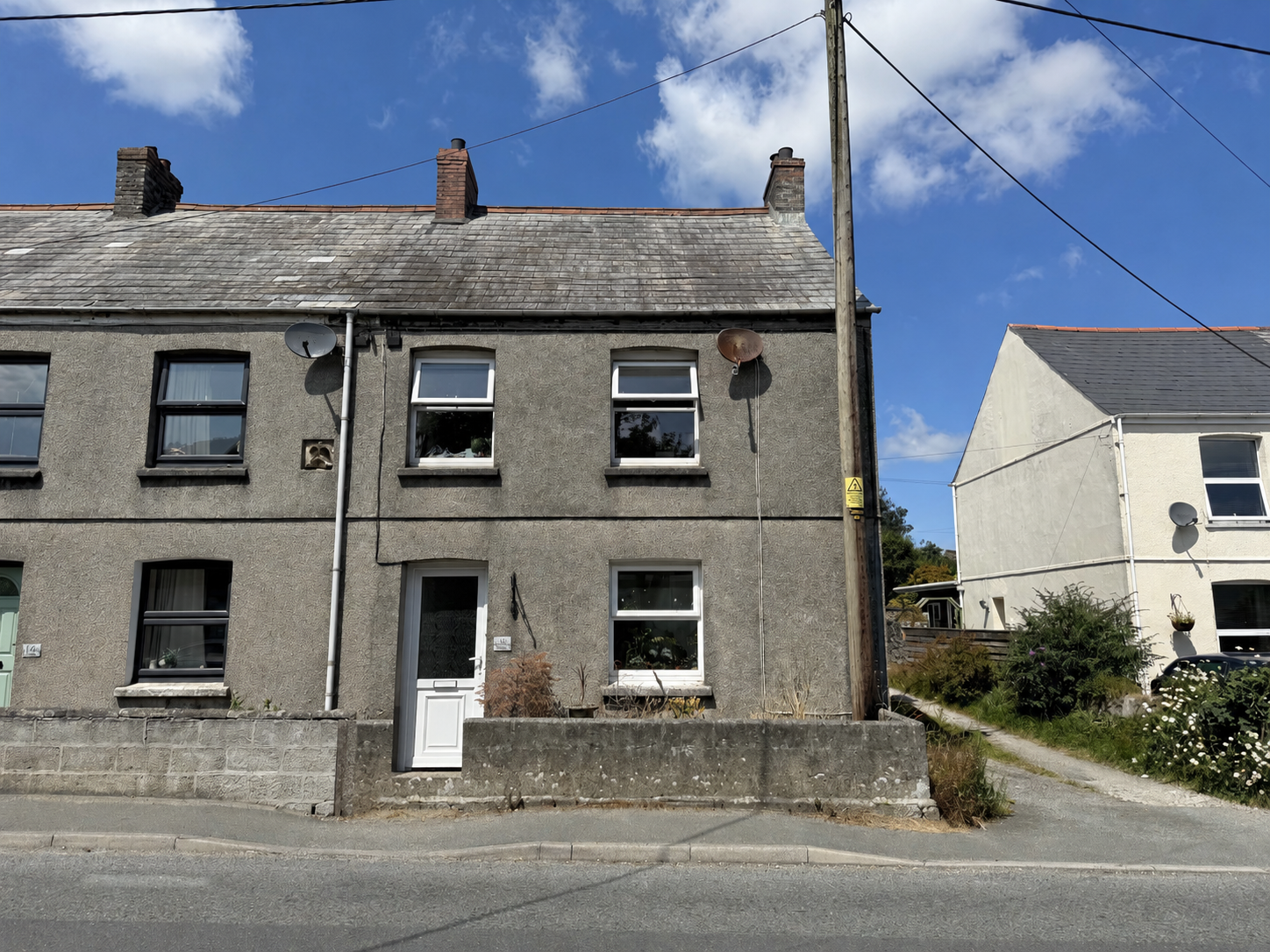 House Harmony Road in Roche