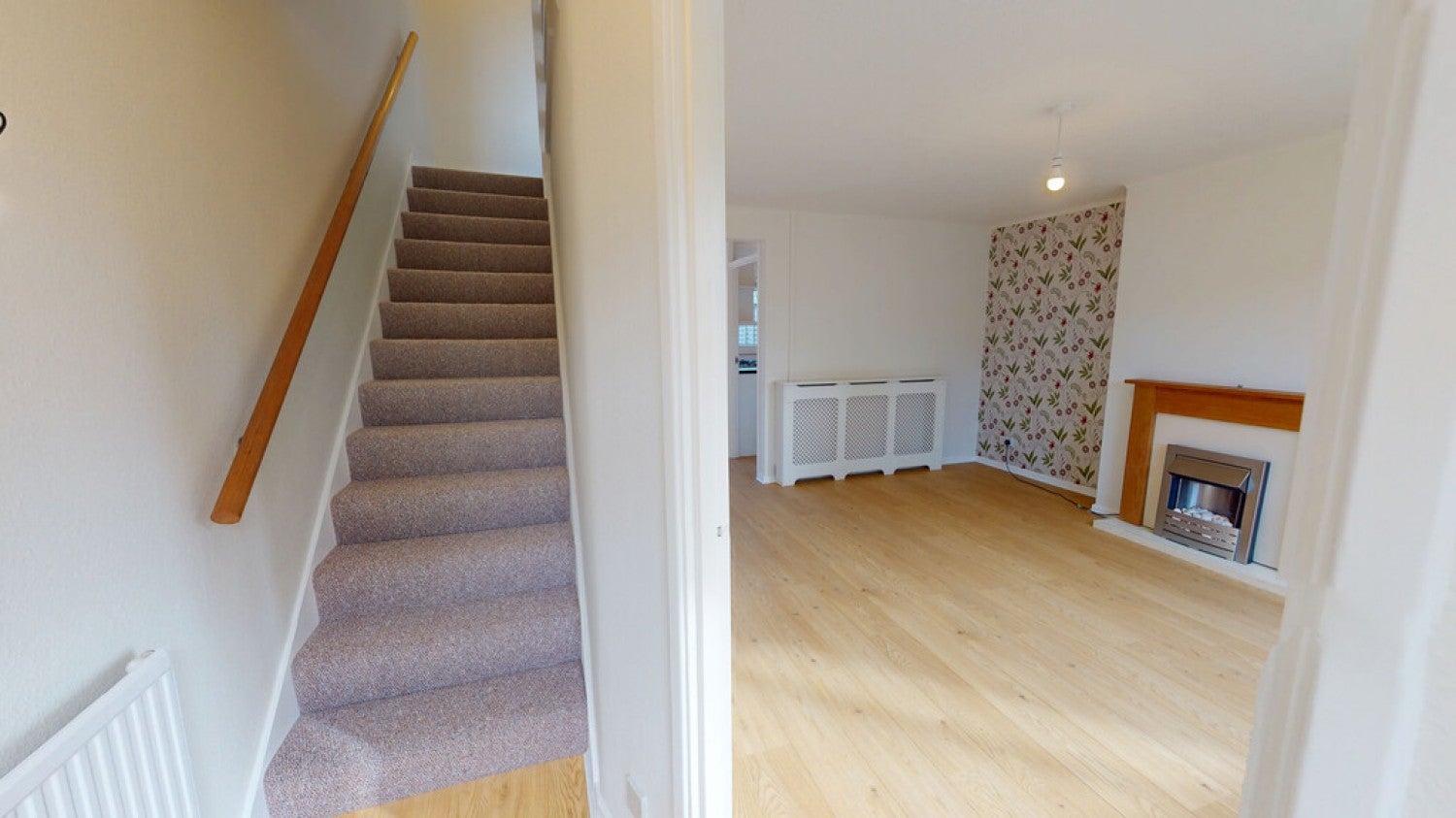 House Broad Oak Way in Cheltenham