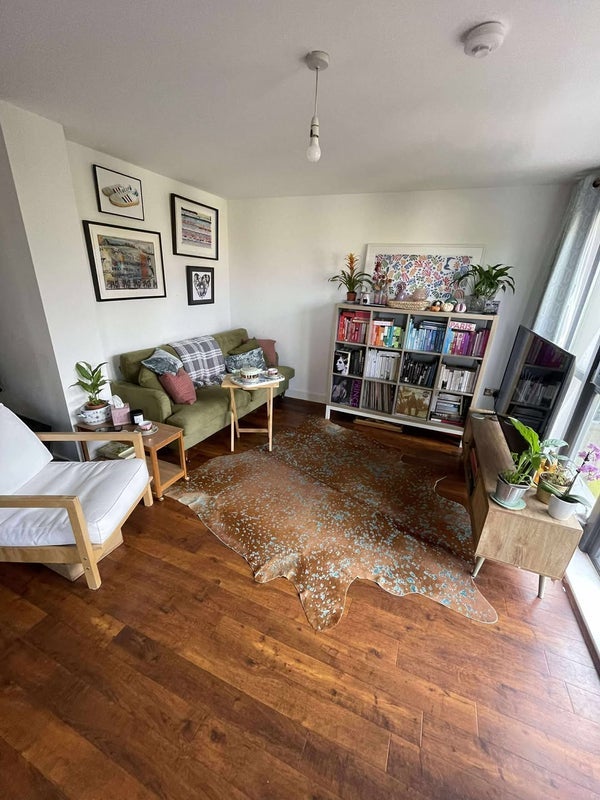 Room Morris Court in Greater London