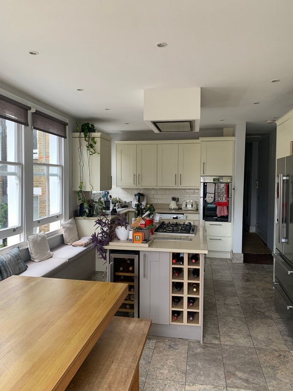 Room Latchmere Road in Greater London