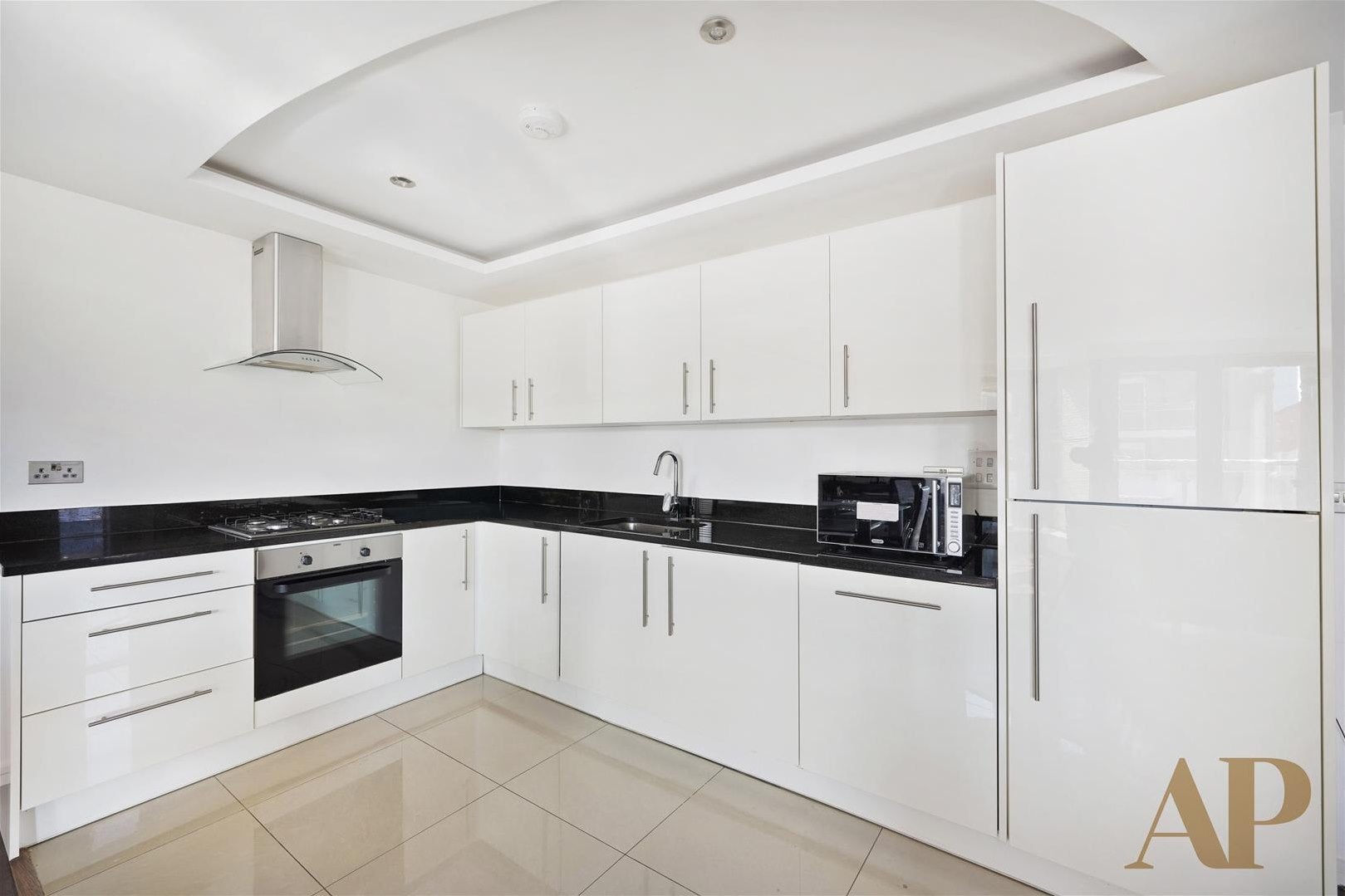 Flat Webber Street in Greater London