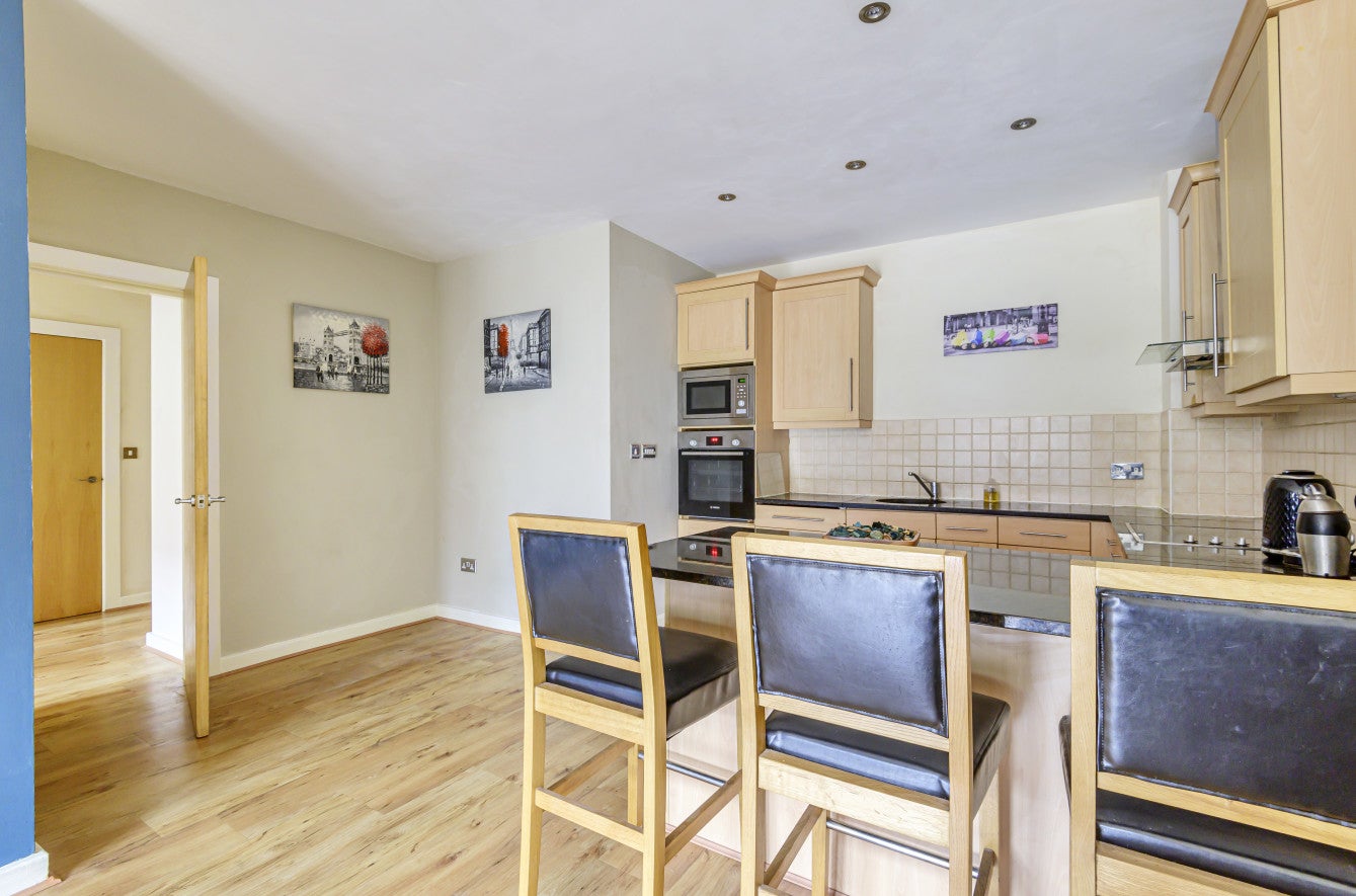 Flat Northfield Mews in Leeds