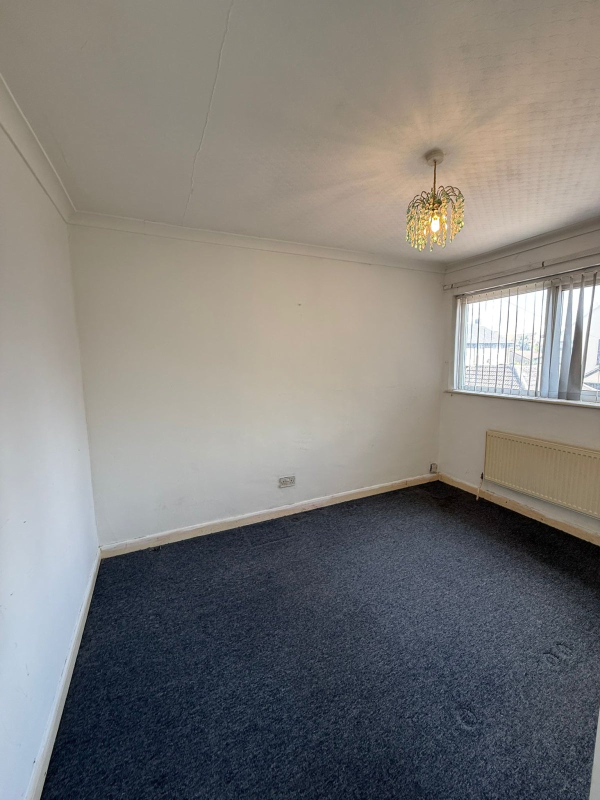 House Tenby Close in Greater London