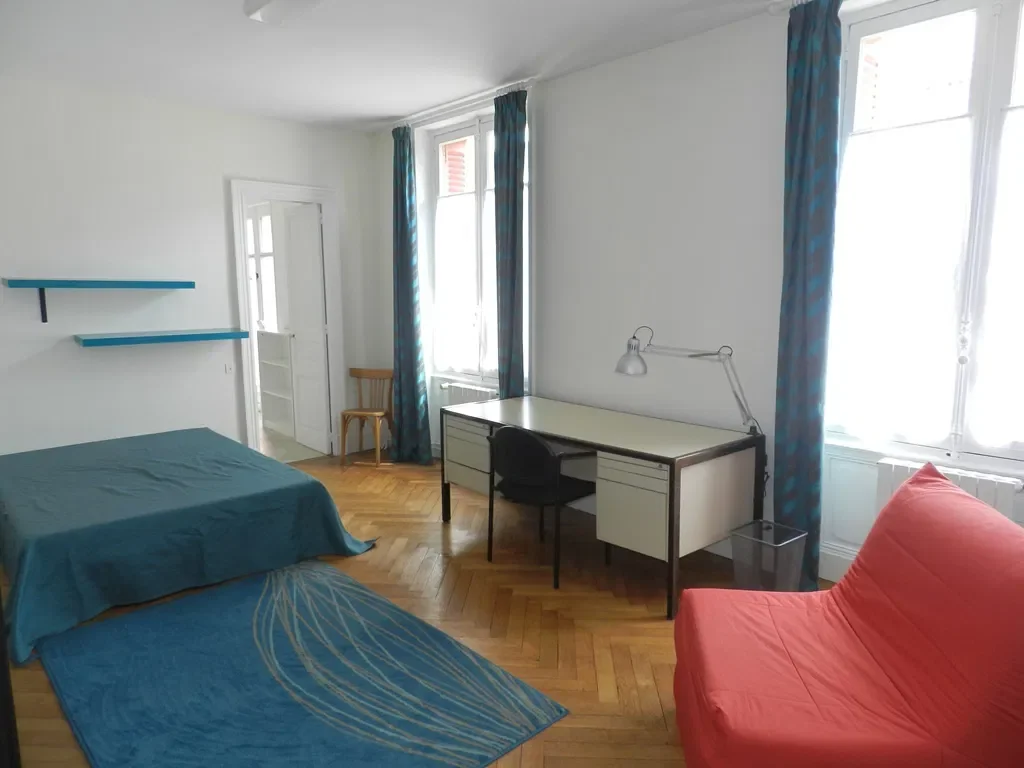 Chambre Rue de la Libération à Mazamet