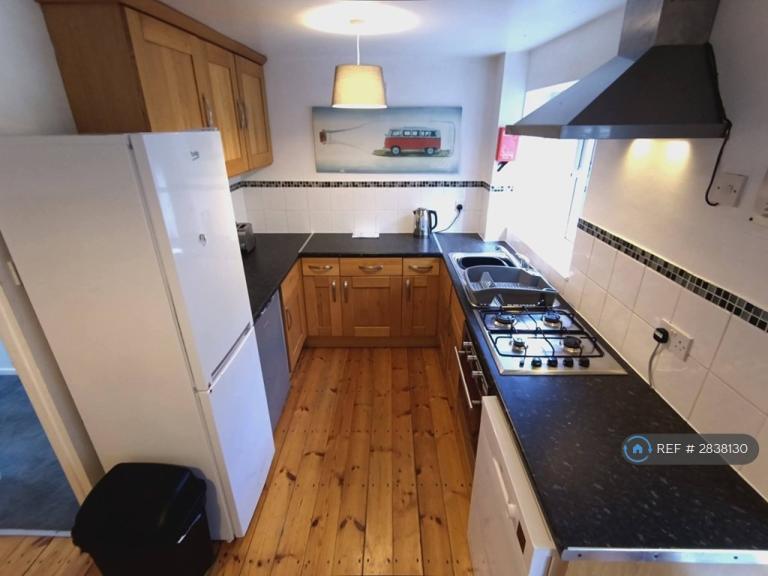 Flat Pengarth Road in Falmouth