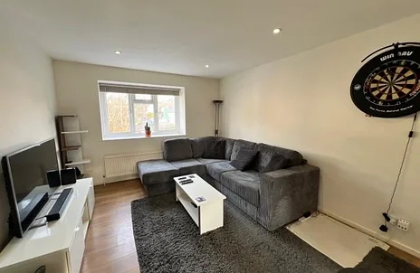 Flat Alexander Street in Chesham