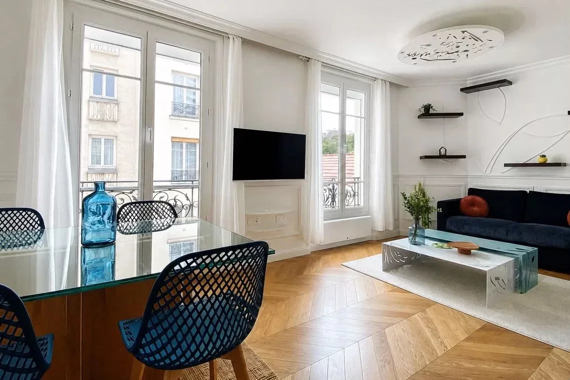 Flat Rue Soufflot in Paris