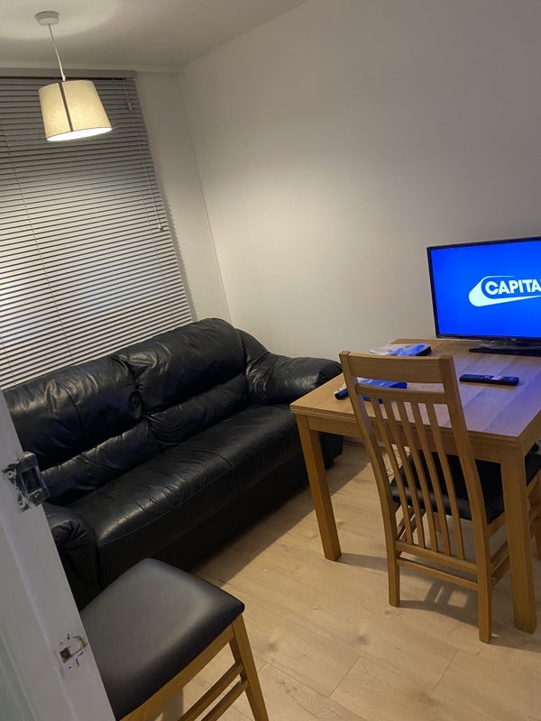 Room Tremlett Grove in Greater London
