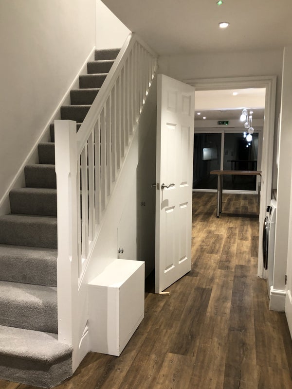 House Poplar Close in Crawley