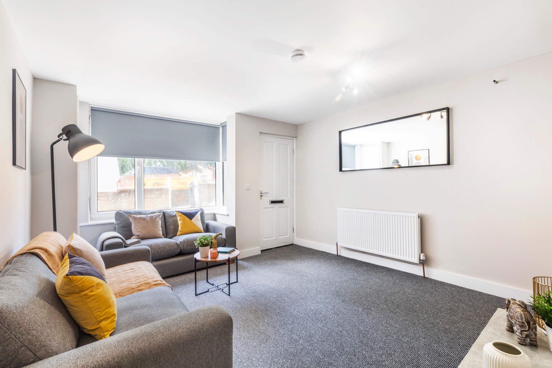 Room Hartley Crescent in Leeds