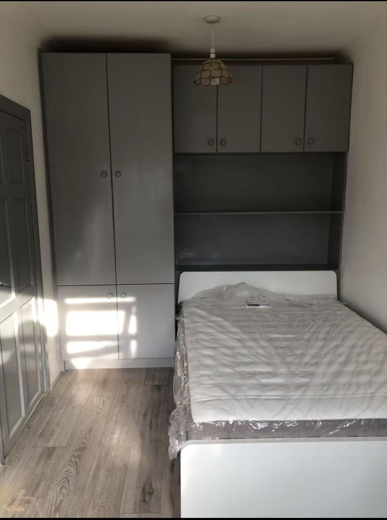 Flat Chalfont Avenue in Greater London