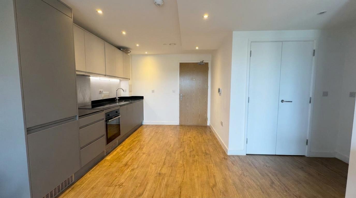 Flat Saxton Lane in Leeds