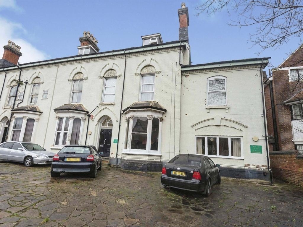 Flat Packwood Close in Birmingham