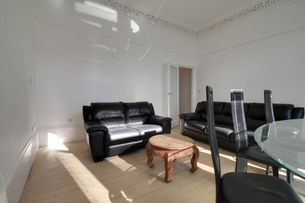 Flat Packwood Close in Birmingham