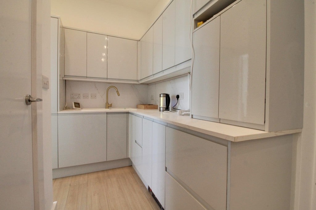Flat Packwood Close in Birmingham