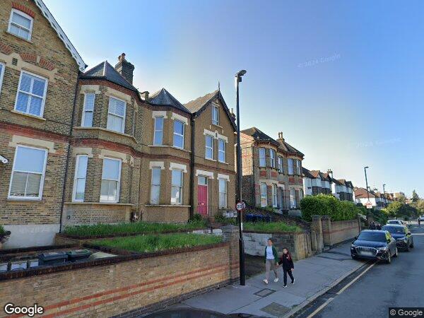 Flat Epsom Road in Greater London