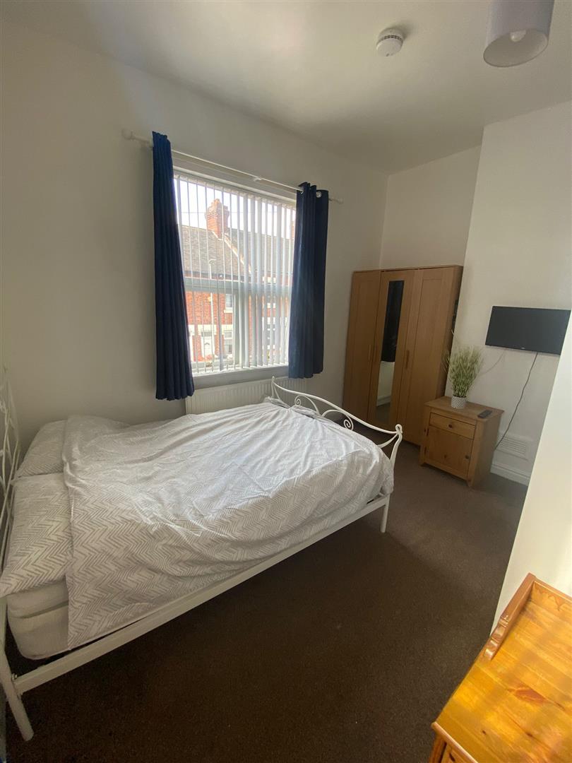 Room Alastair Road in Stoke-on-Trent
