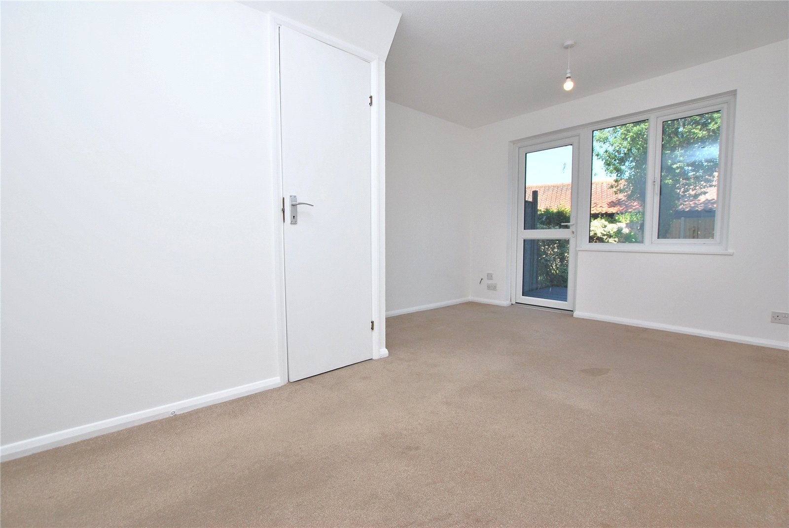 House Colburn Crescent in Guildford