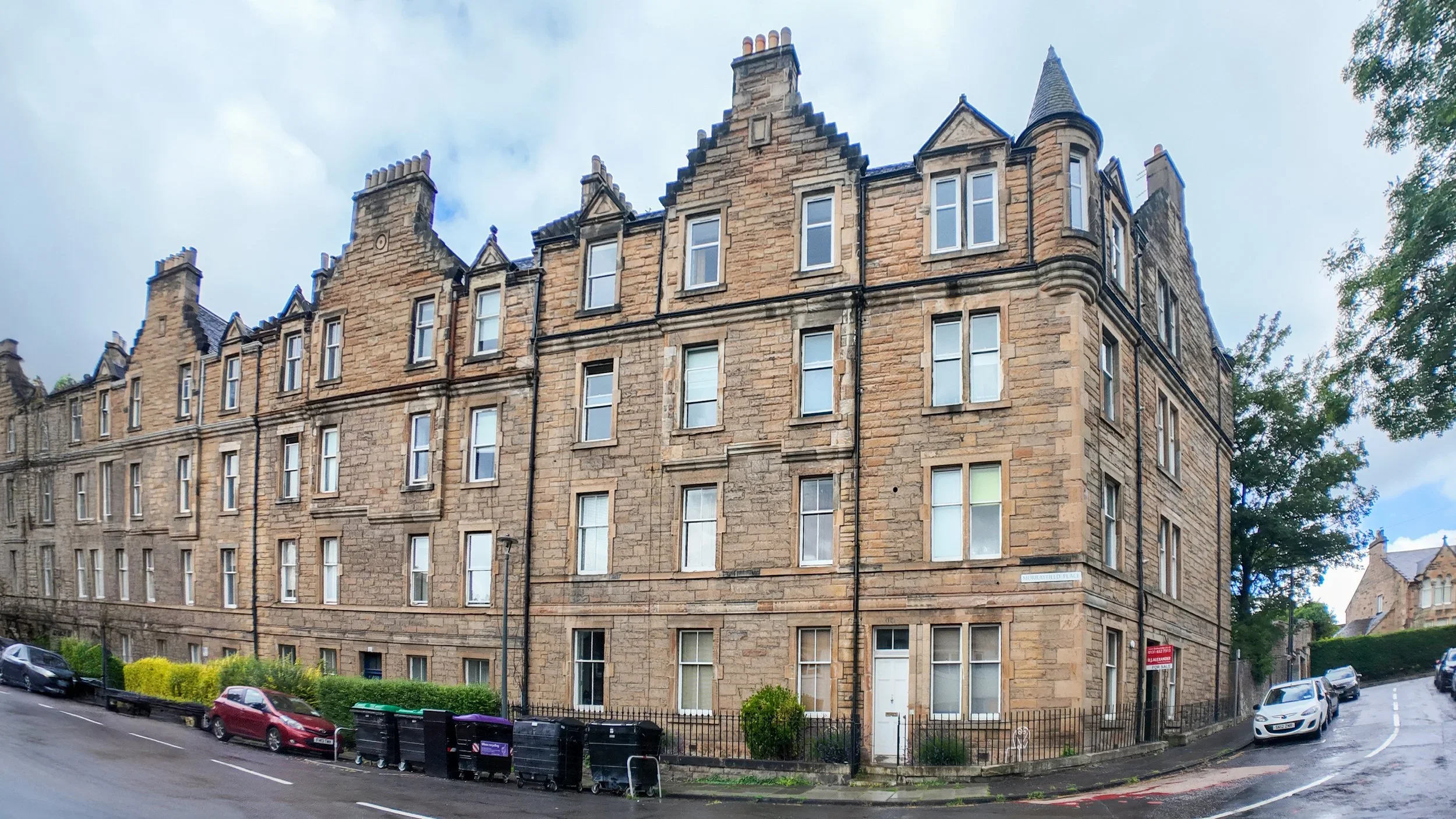 Flat Murrayfield Place in City of Edinburgh
