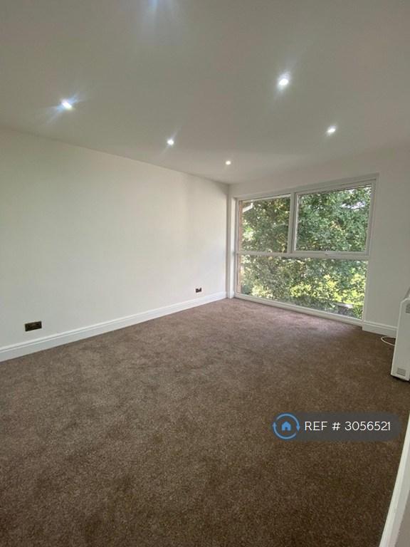 Flat Merriam Close in Greater London
