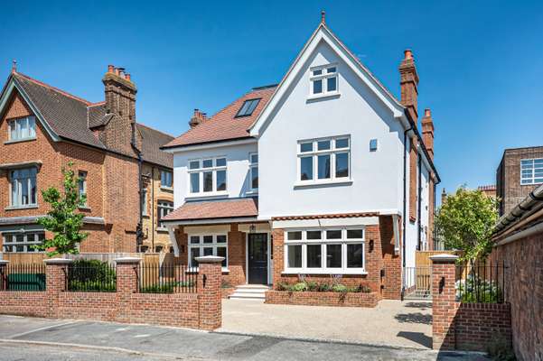 House Edge Hill in Greater London