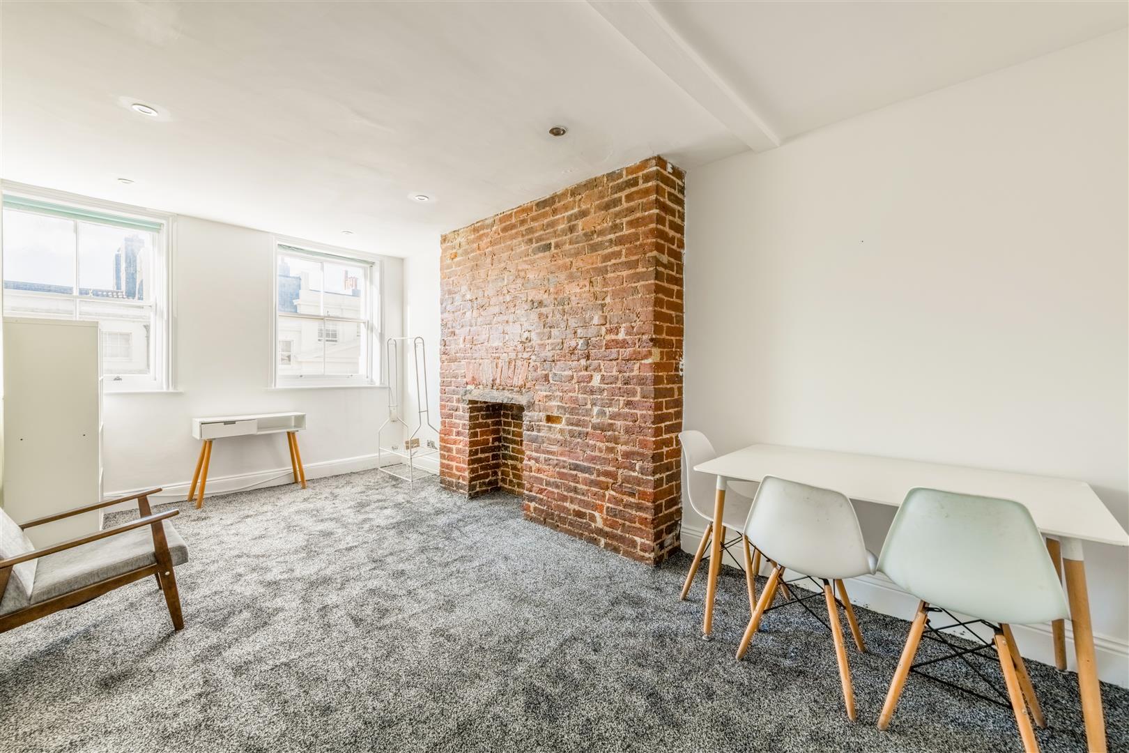 Flat Oriental Place in Brighton