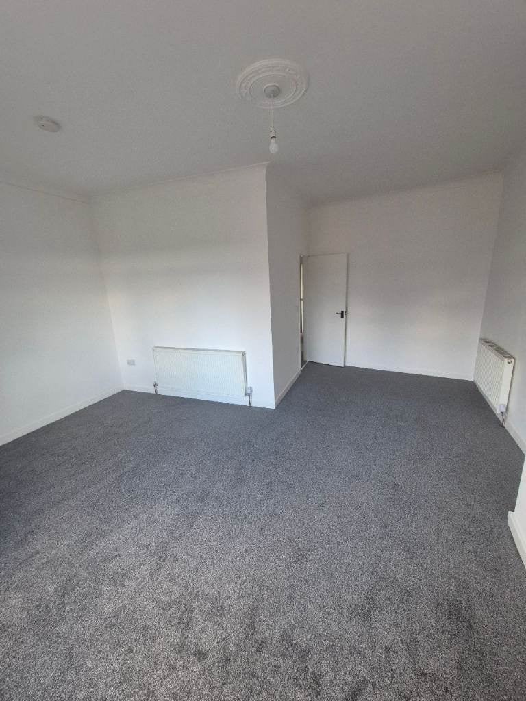 Flat Belmont Street in Wakefield