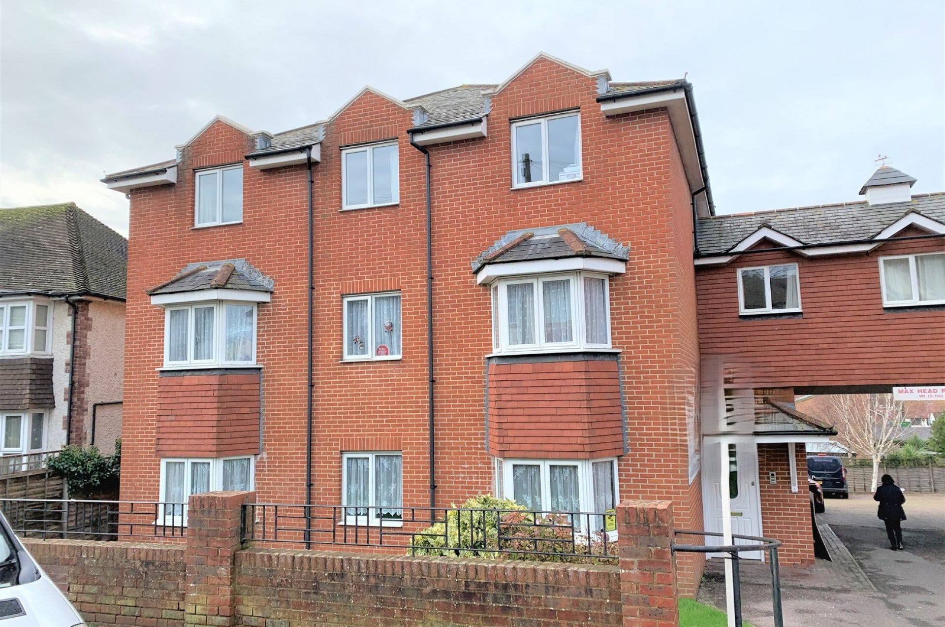 Flat Amherst Road in Rother