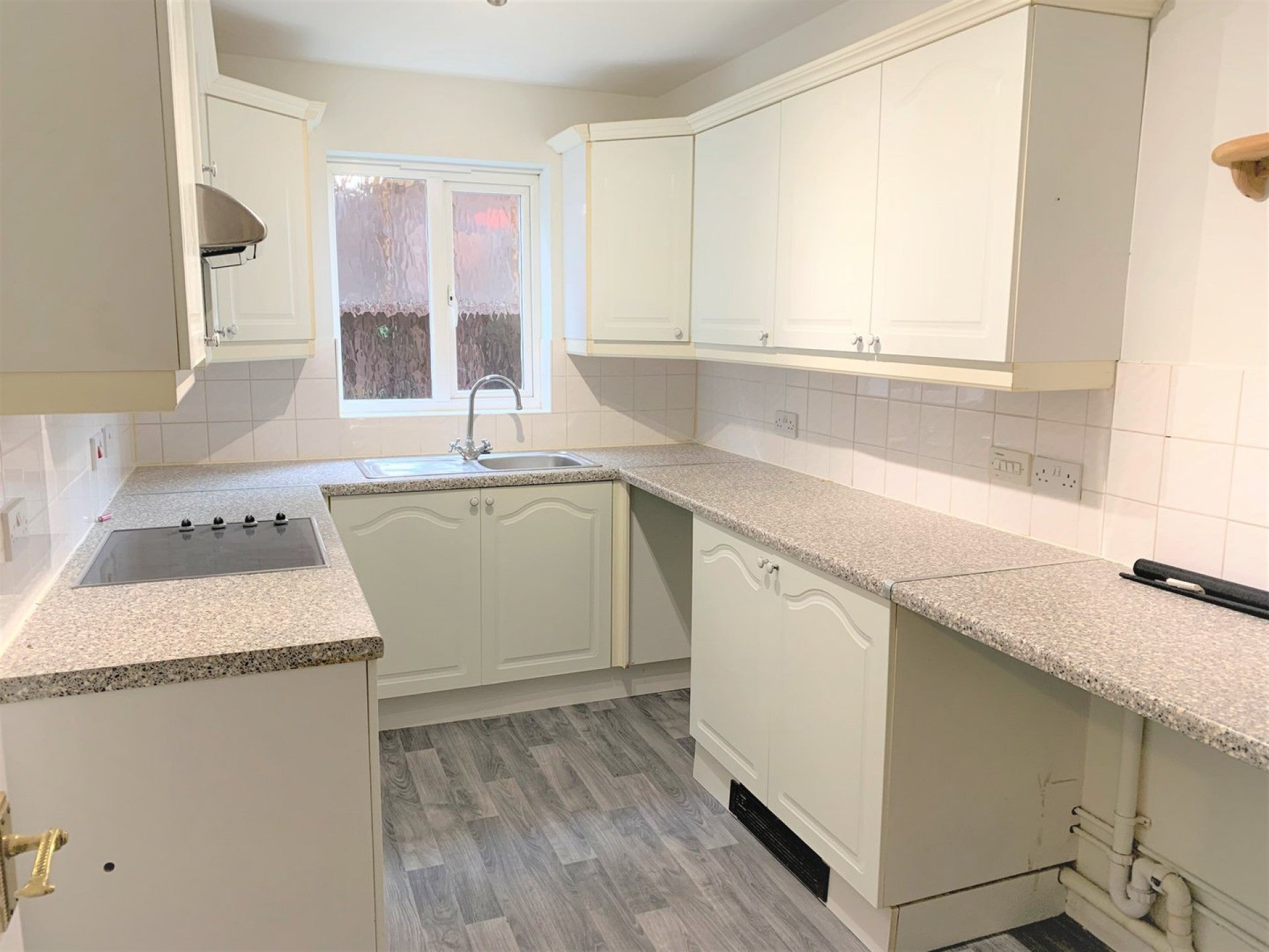 Flat Amherst Road in Rother