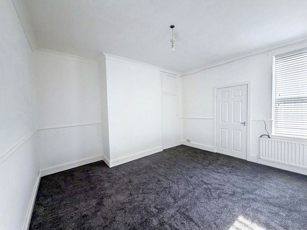 Flat Renwick Road in Newsham