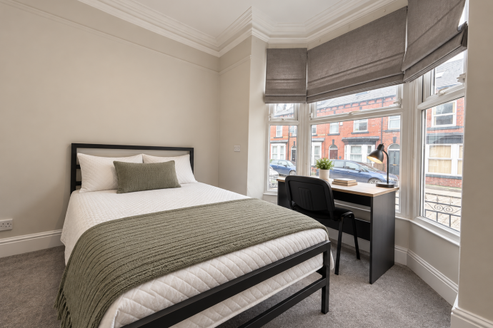Room Back Ashville Terrace in Leeds