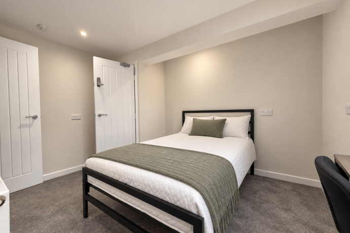 Room Back Ashville Terrace in Leeds