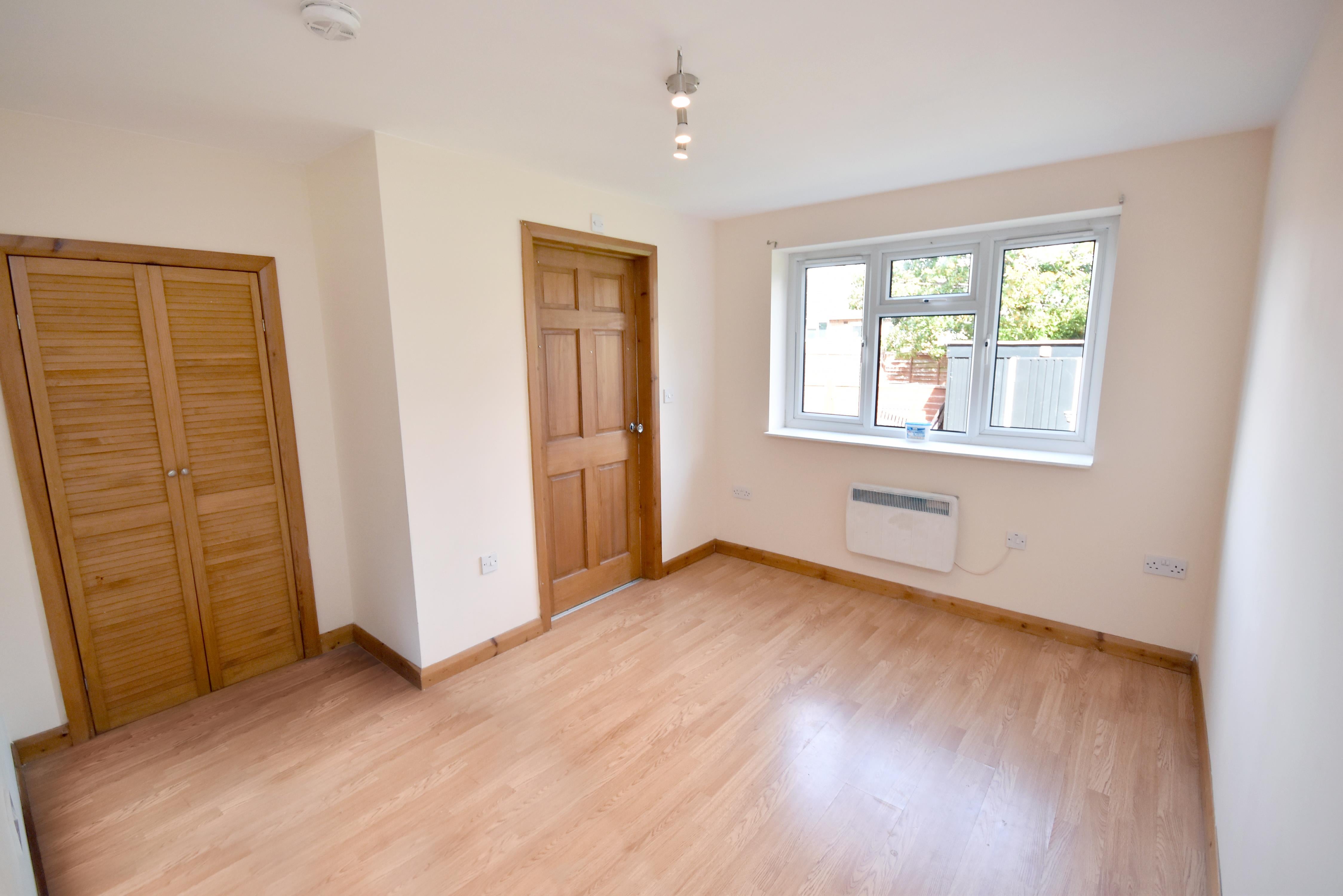 Flat Sandby Road in Corby