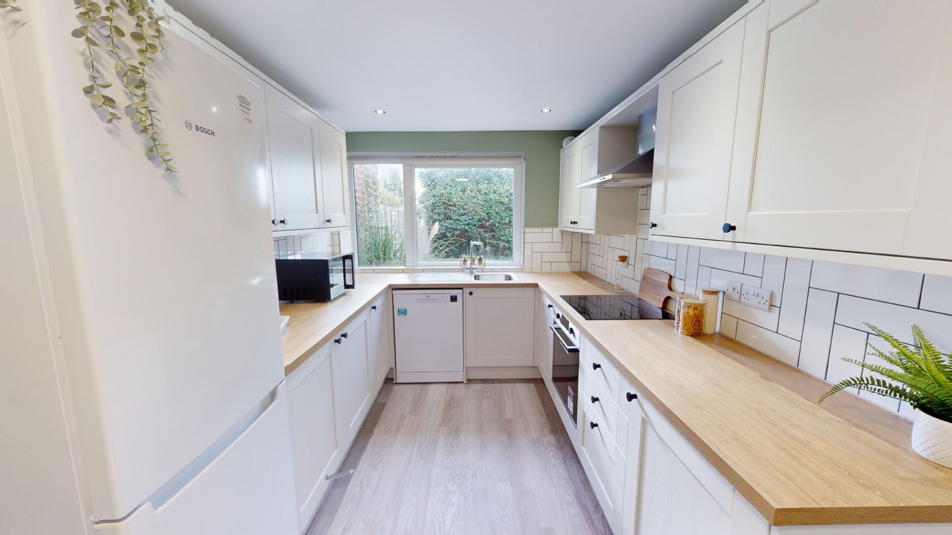 Flat Lyncombe Close in Exeter
