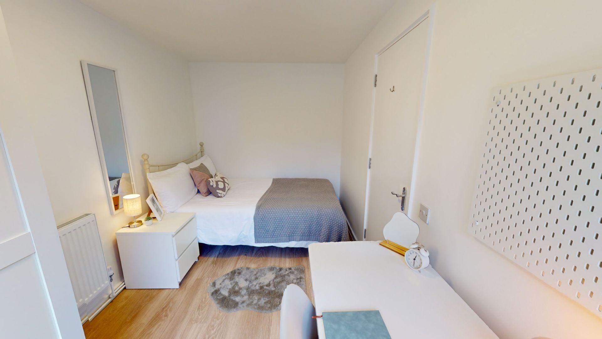 Flat Lyncombe Close in Exeter