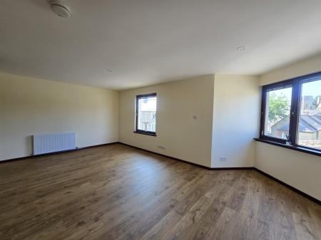 Flat Grampian Road in Elgin