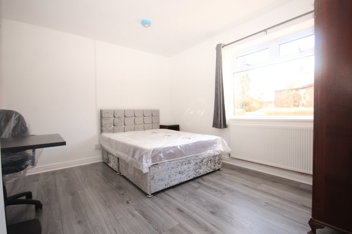 Room Ludlow Road in Chester