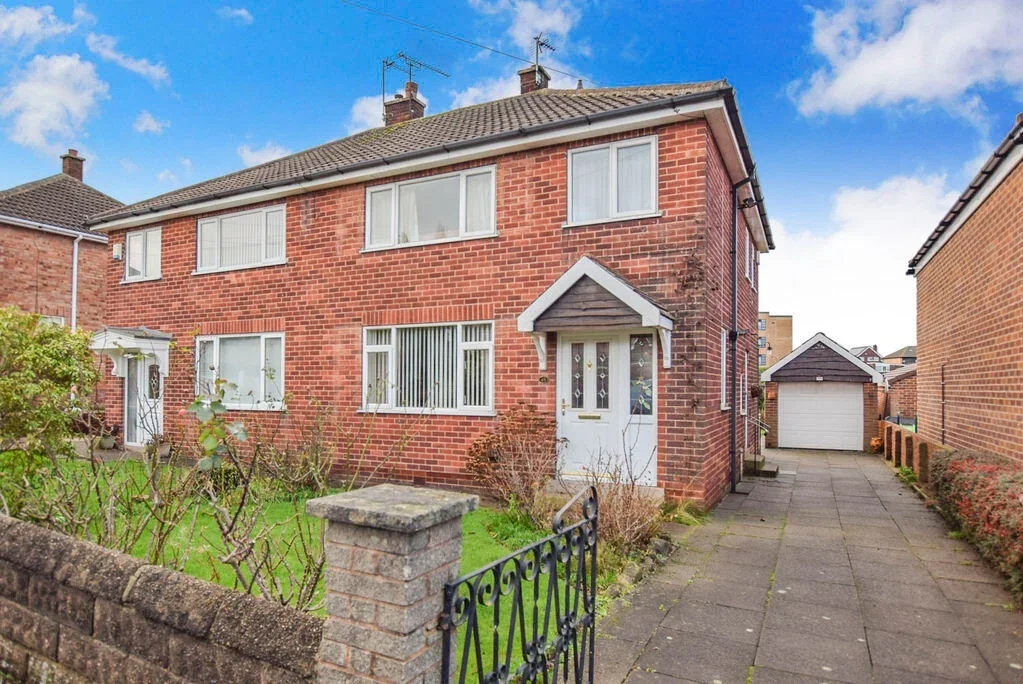 House Dovedale Road in Rotherham