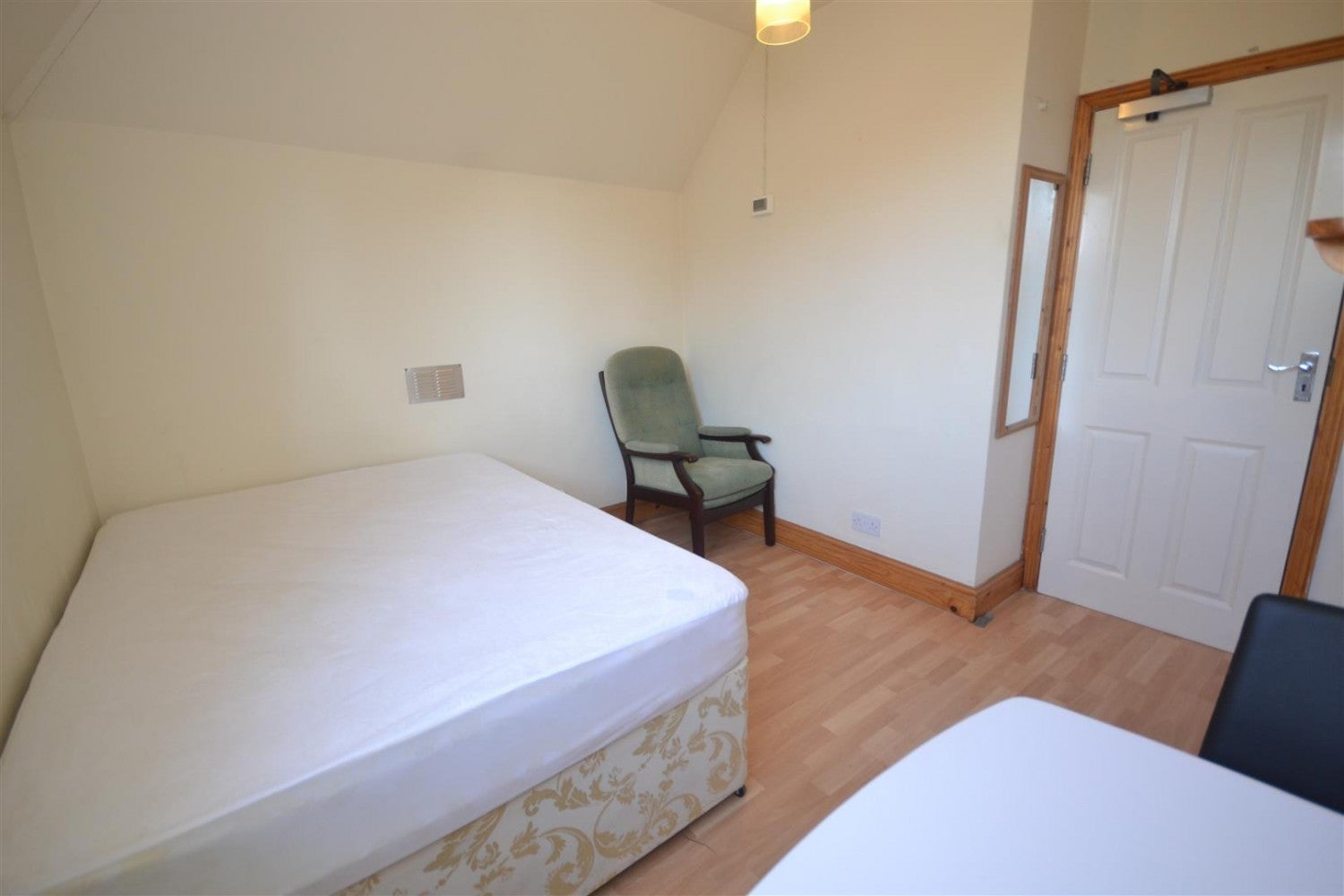 Flat Wokingham Road in Reading