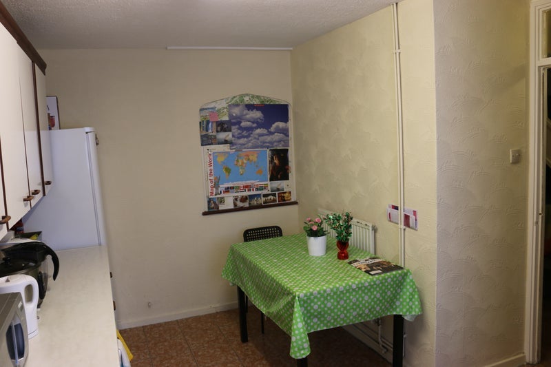 Room Gibbins Road in Greater London