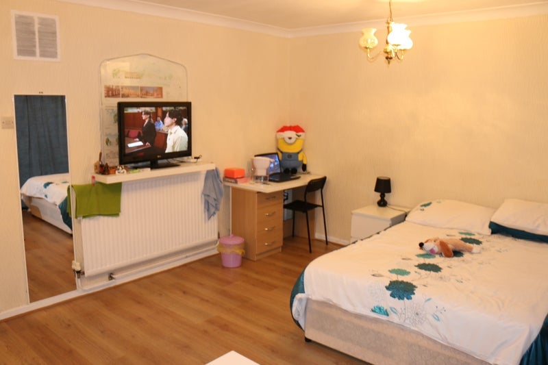 Room Gibbins Road in Greater London