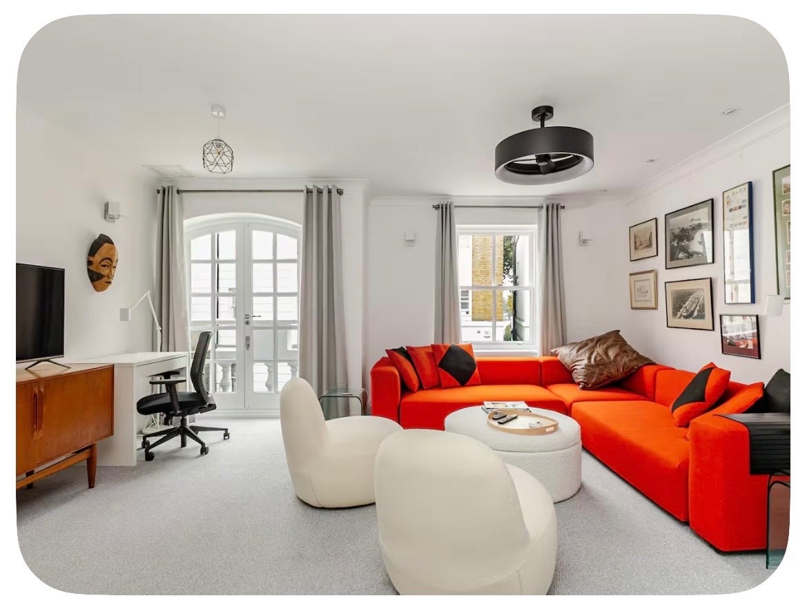 House Blade Mews in Greater London