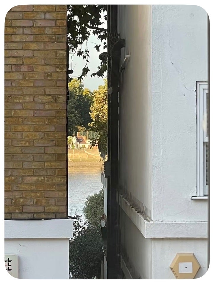 House Blade Mews in Greater London