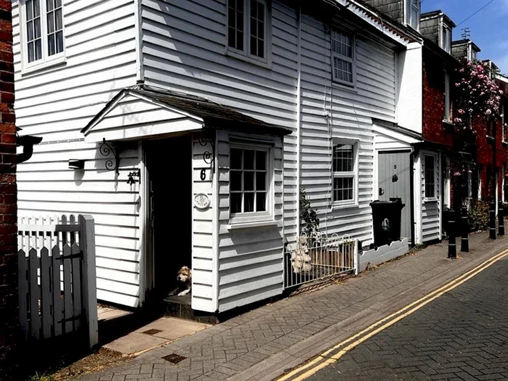 House Bridewell Lane in Tenterden