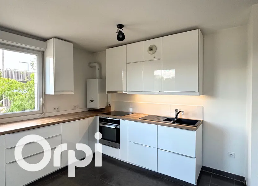 Appartement Rue Jacques Tati à Bois-d'Arcy